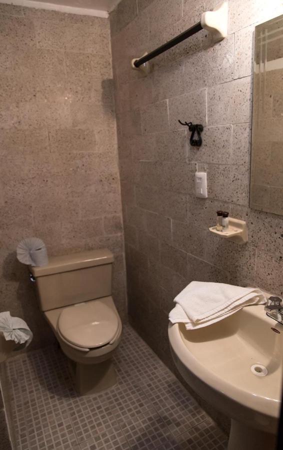 Hotel D'Monica San Cristóbal de Las Casas Kültér fotó